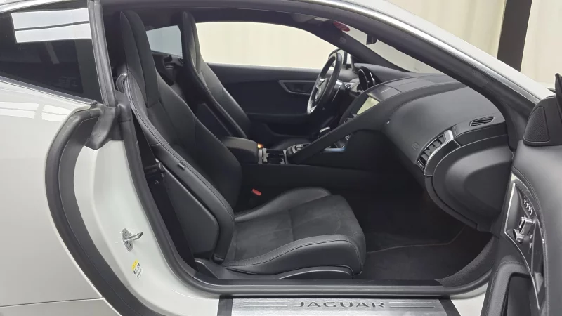 Jaguar F-TYPE