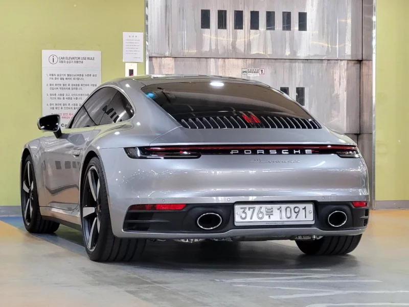 Porsche 911