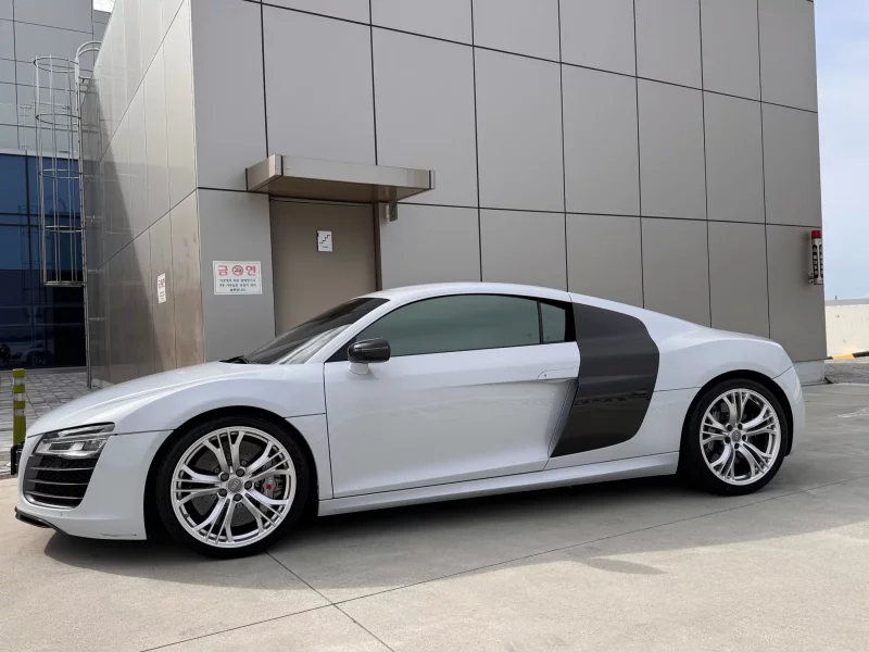 Audi R8