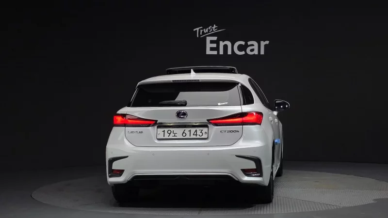 Lexus CT200h