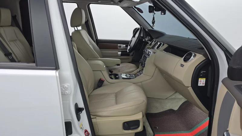 Land Rover DISCOVERY