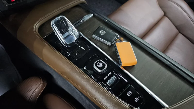 Volvo S90