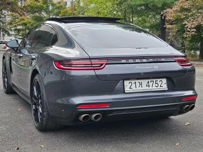 Porsche PANAMERA