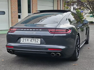 Porsche PANAMERA