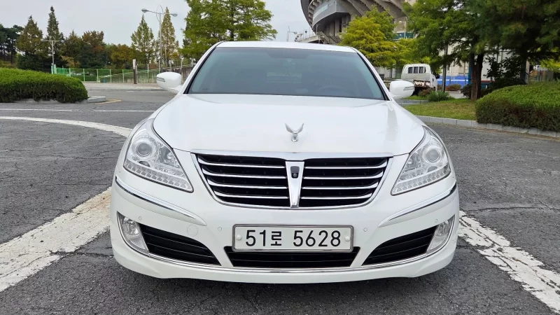 Hyundai Equus