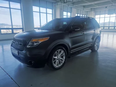 Ford EXPLORER