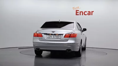 Hyundai Genesis
