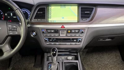 Hyundai Genesis