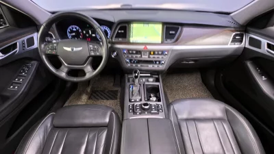 Hyundai Genesis