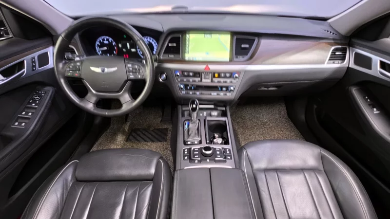 Hyundai Genesis