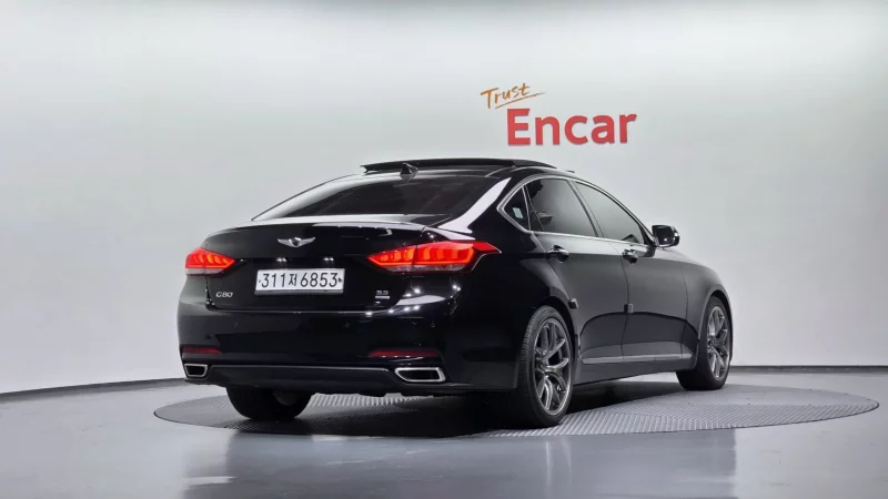 Hyundai Genesis