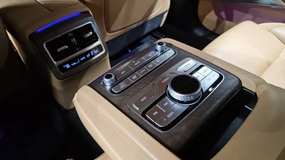 Kia K9