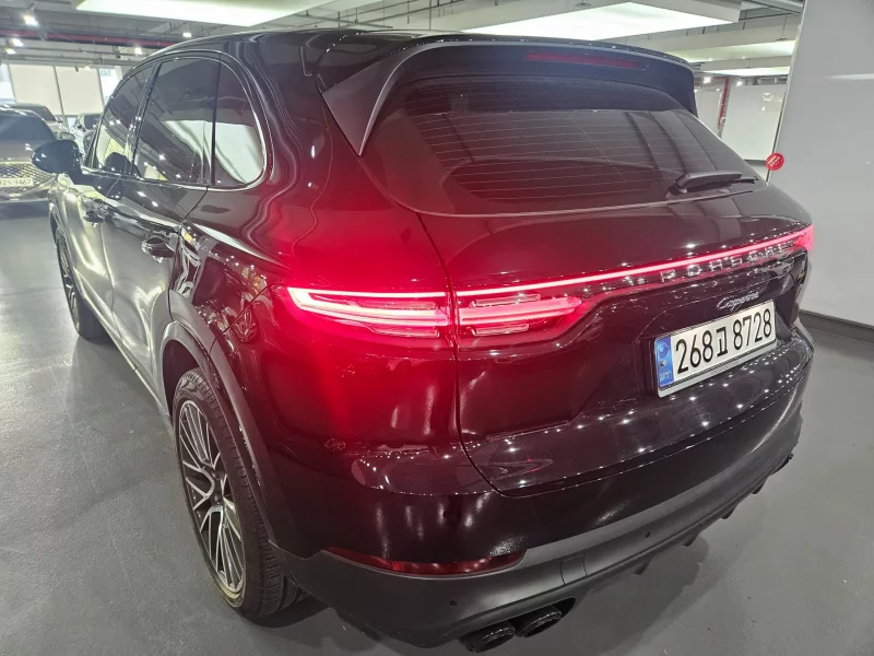 Porsche CAYENNE