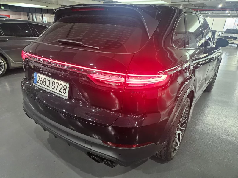 Porsche CAYENNE
