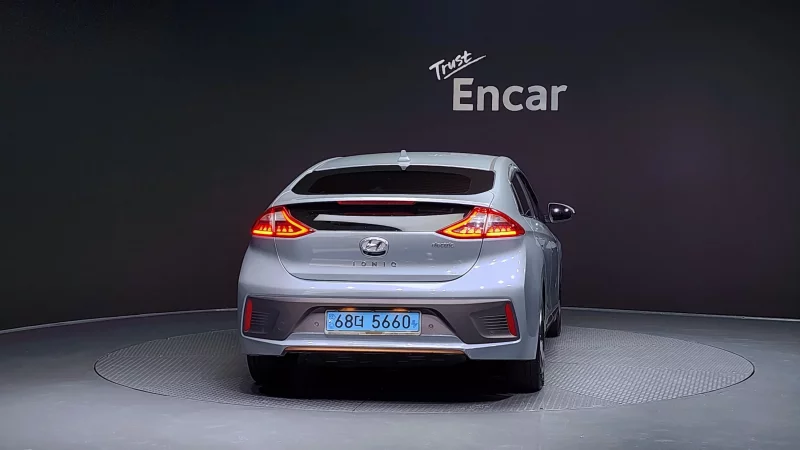 Hyundai Ioniq