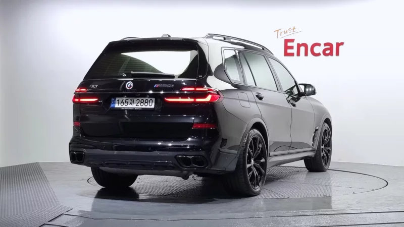 BMW X7