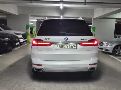 BMW X7