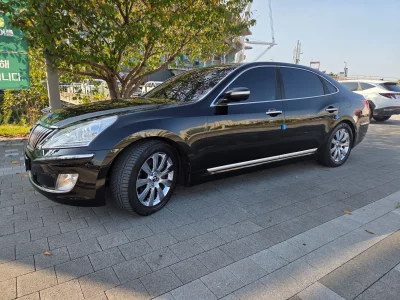 Hyundai Equus