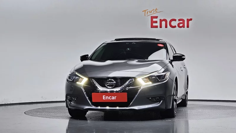 Nissan MAXIMA