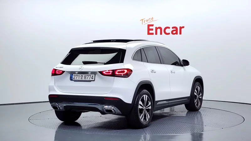 Mercedes-Benz GLA-Class