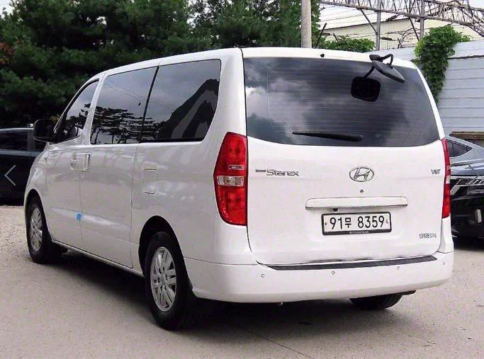 Hyundai Starex