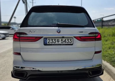 BMW X7