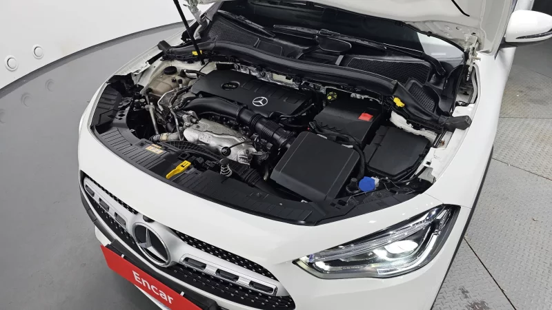 Mercedes-Benz GLA-Class