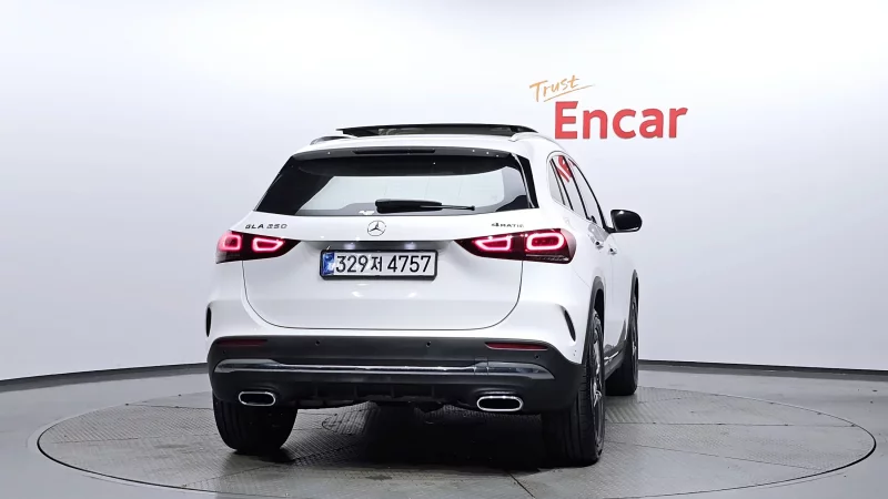 Mercedes-Benz GLA-Class