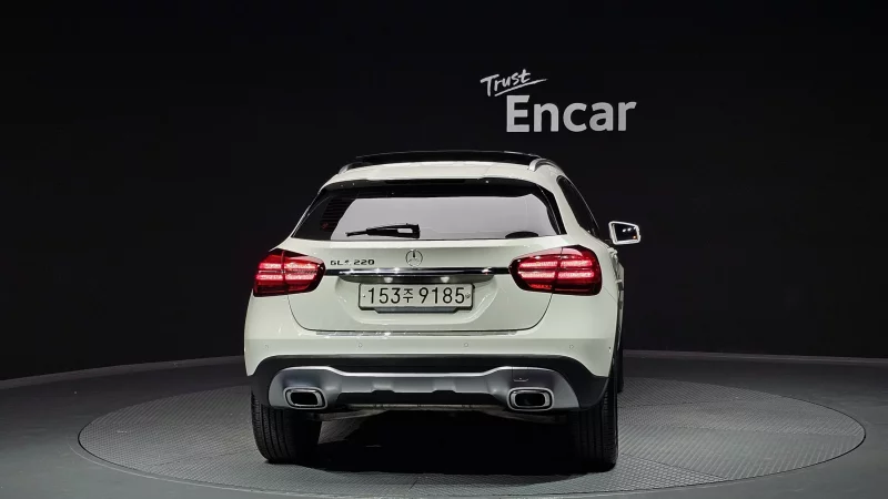 Mercedes-Benz GLA-Class