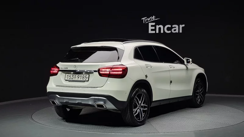 Mercedes-Benz GLA-Class