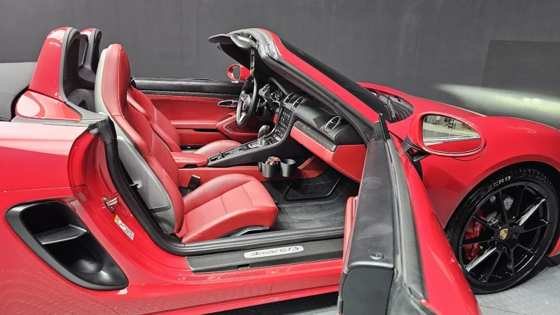 Porsche 718