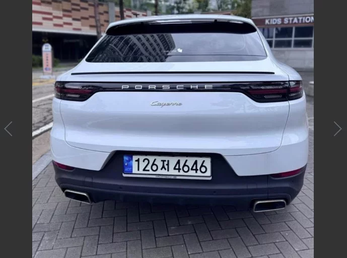 Porsche CAYENNE