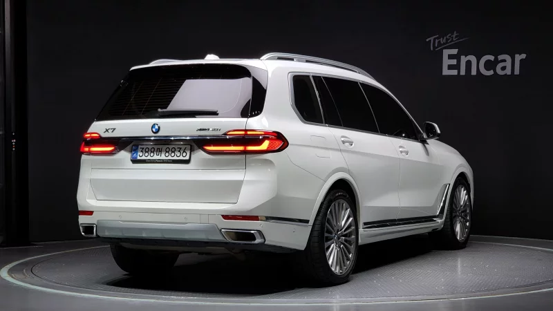 BMW X7