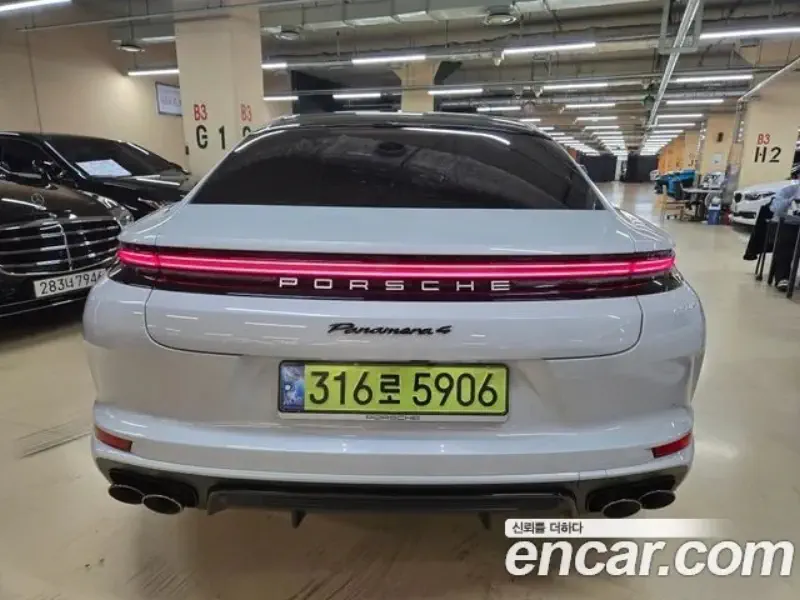 Porsche Panamera