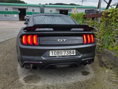 Ford MUSTANG