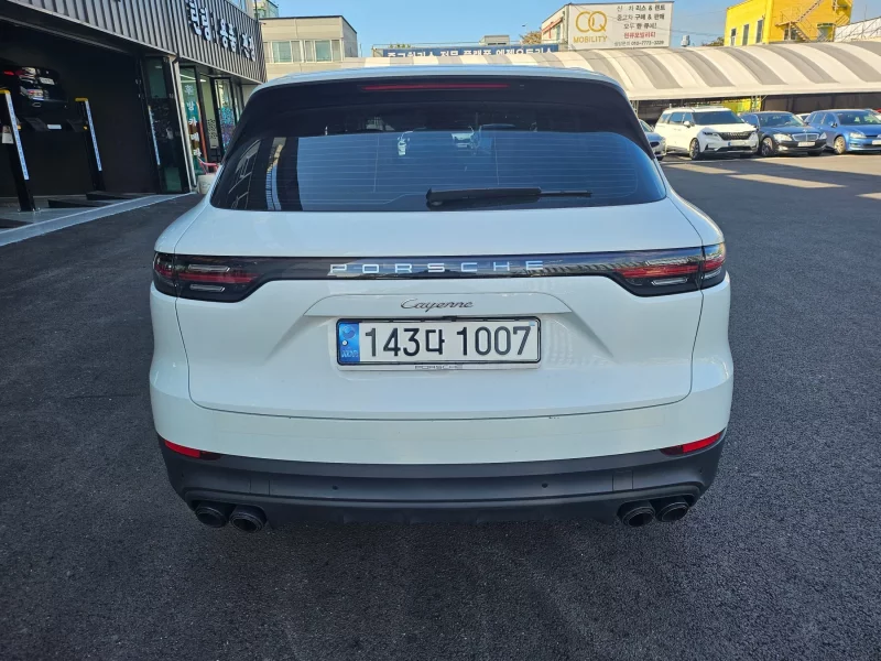 Porsche CAYENNE