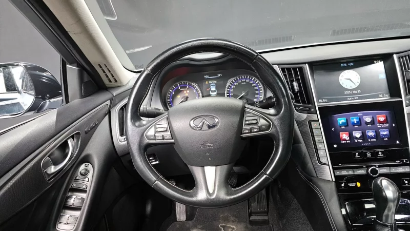 Infiniti Q50