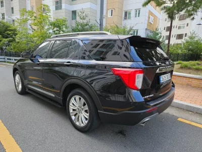 Ford EXPLORER