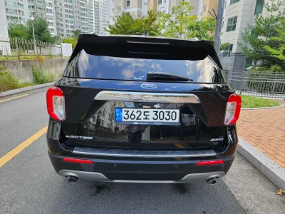 Ford EXPLORER