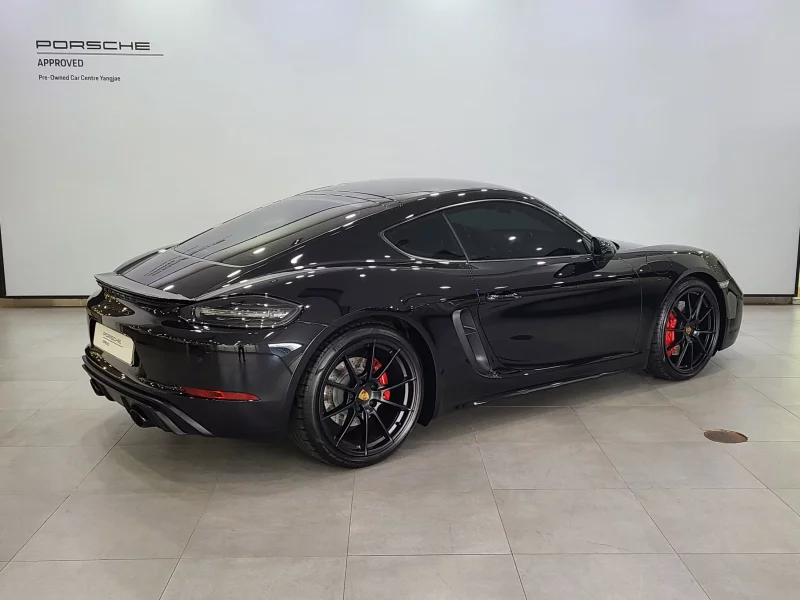 Porsche 718