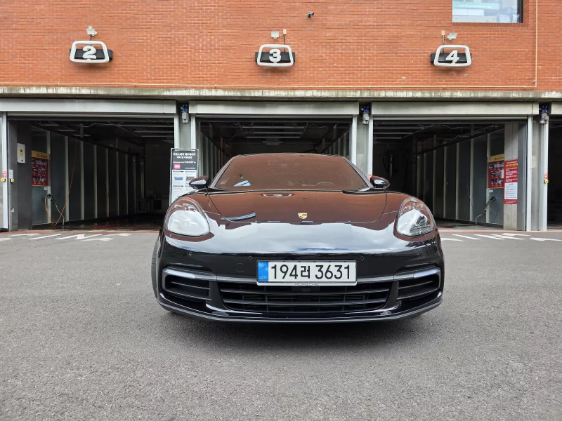 Porsche PANAMERA