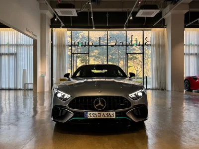 Mercedes-Benz SL-Class