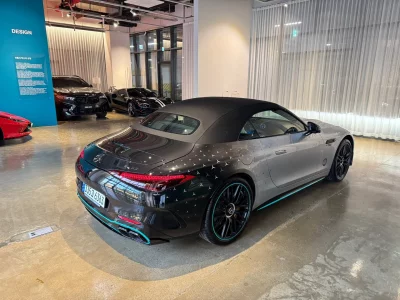Mercedes-Benz SL-Class