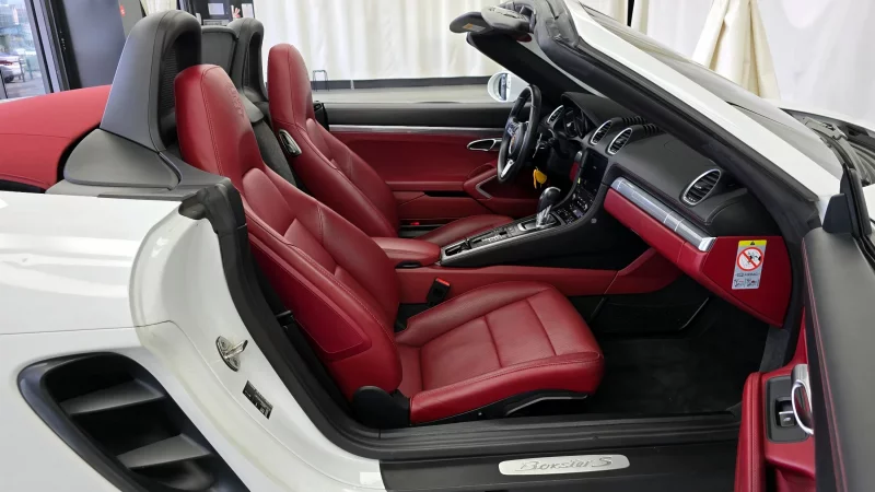 Porsche 718