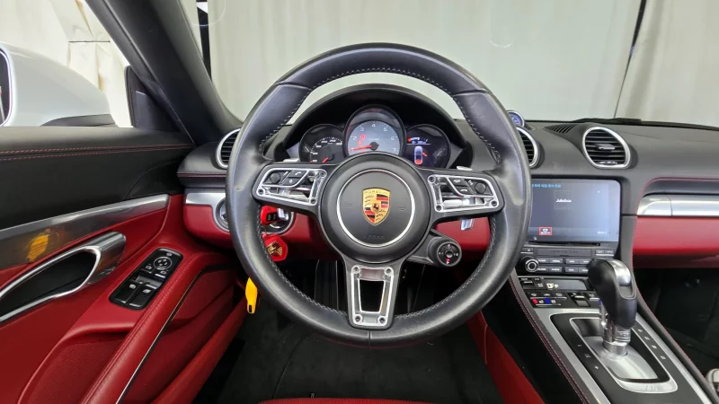 Porsche 718