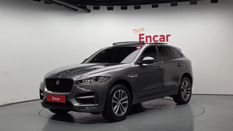 Jaguar F-PACE