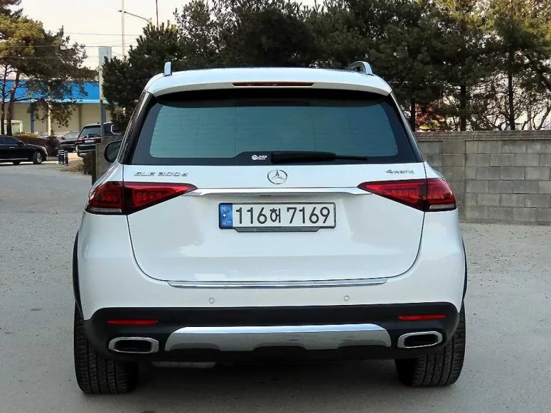 Mercedes-Benz GLE-Class