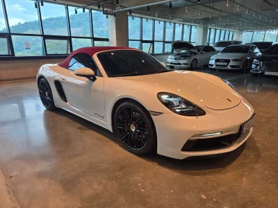 Porsche 718