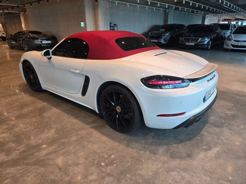 Porsche 718
