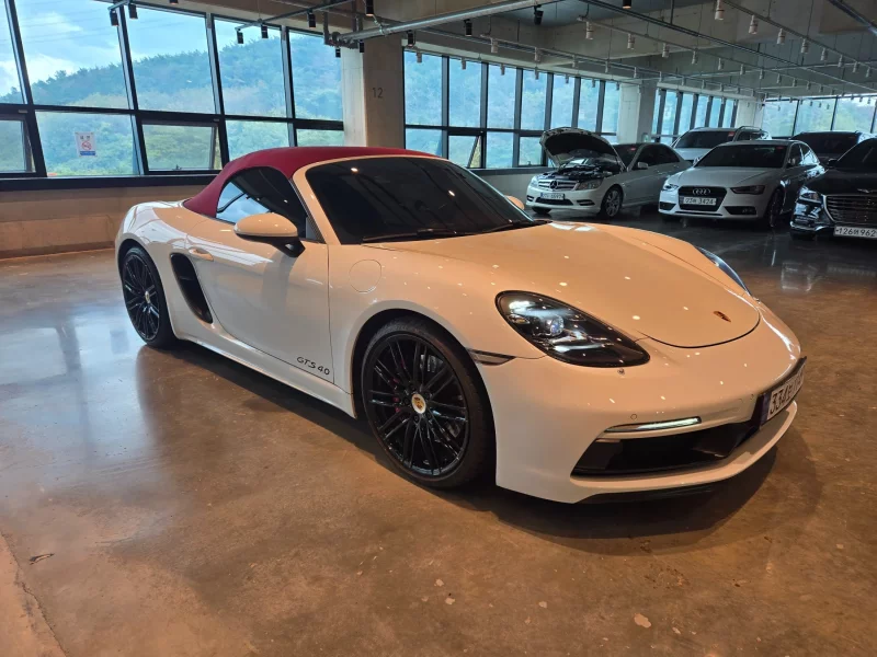 Porsche 718